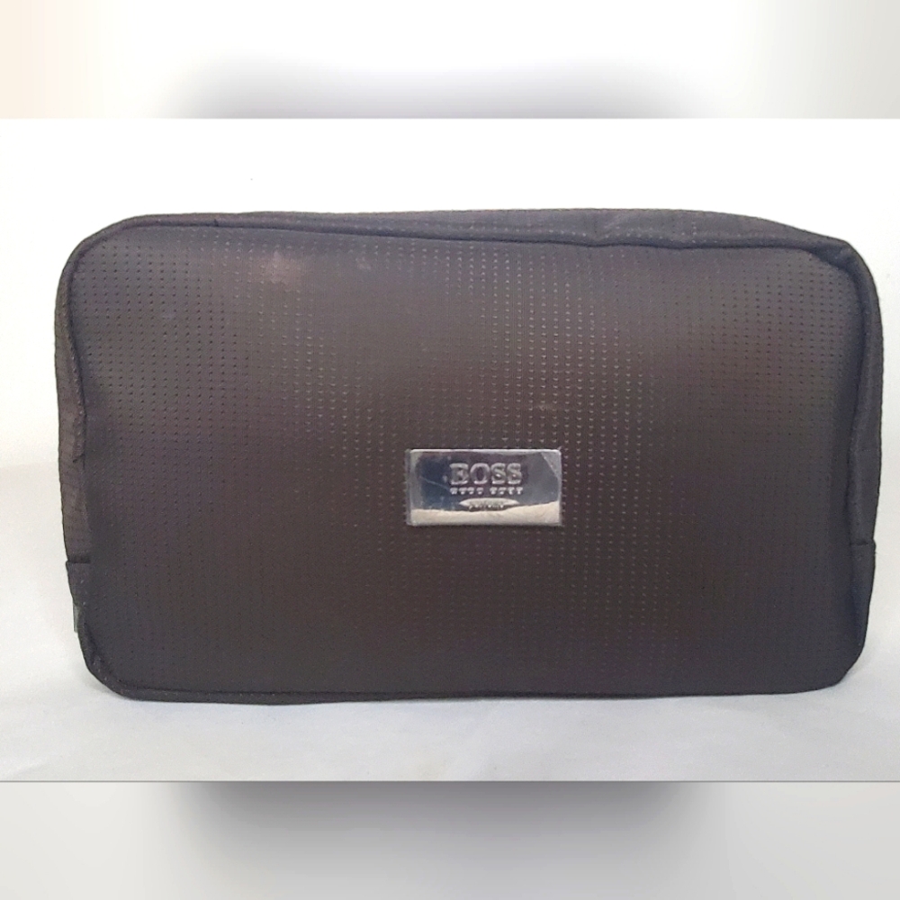 NWOT BOSS parfumes -Pouch /Travel Case -Brown Zippered Around Medium Size